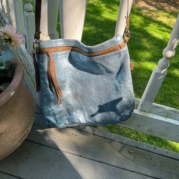 Head Regal Metallic Blue Crossbody Bag - Picture 2 of 5